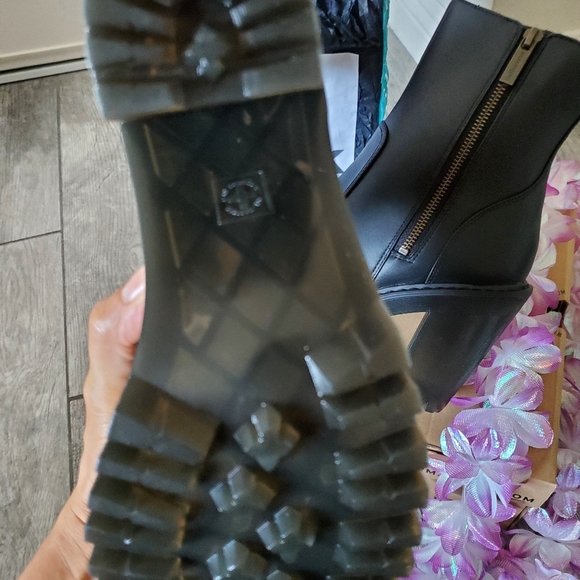 Dr martens black leather heeled boot sz 10 - Picture 8 of 12